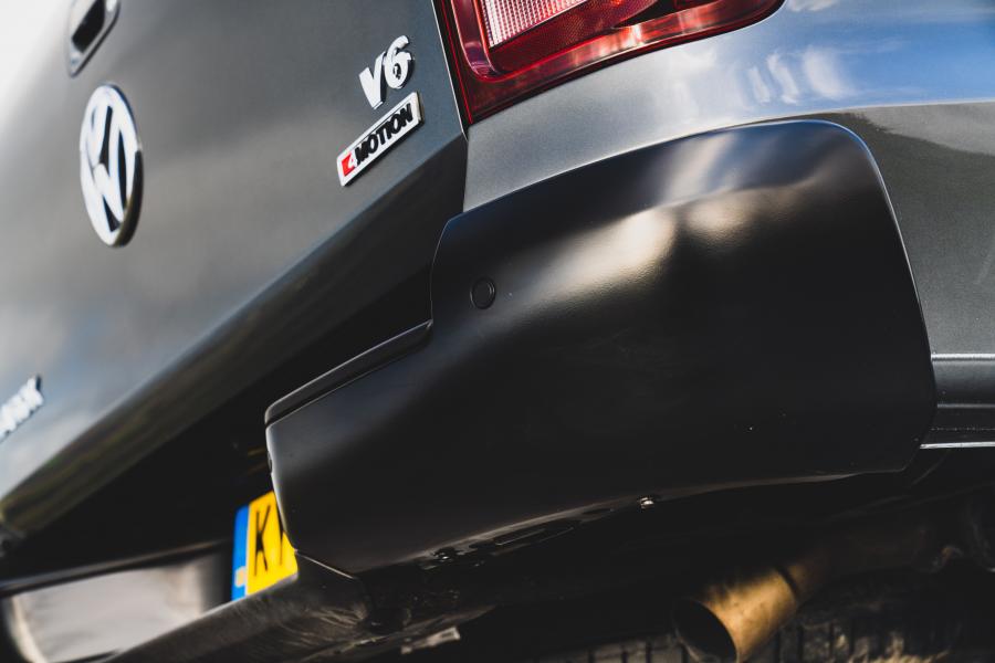  Volkswagen Amarok Double Cab Black Edition 2019 года  (UK) (фото 9 из 34)